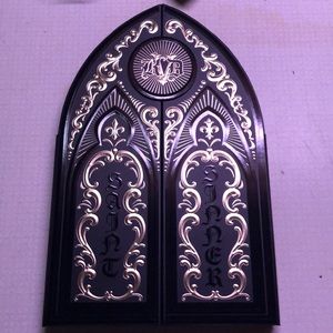 LE Kay Von D Saint and Sinner palette